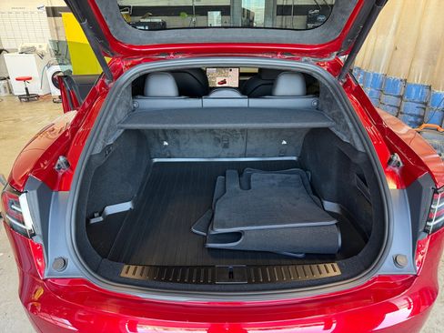 Used 2025 Tesla Model S image 34