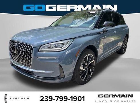 Used 2025 Lincoln Corsair Grand Touring image 1