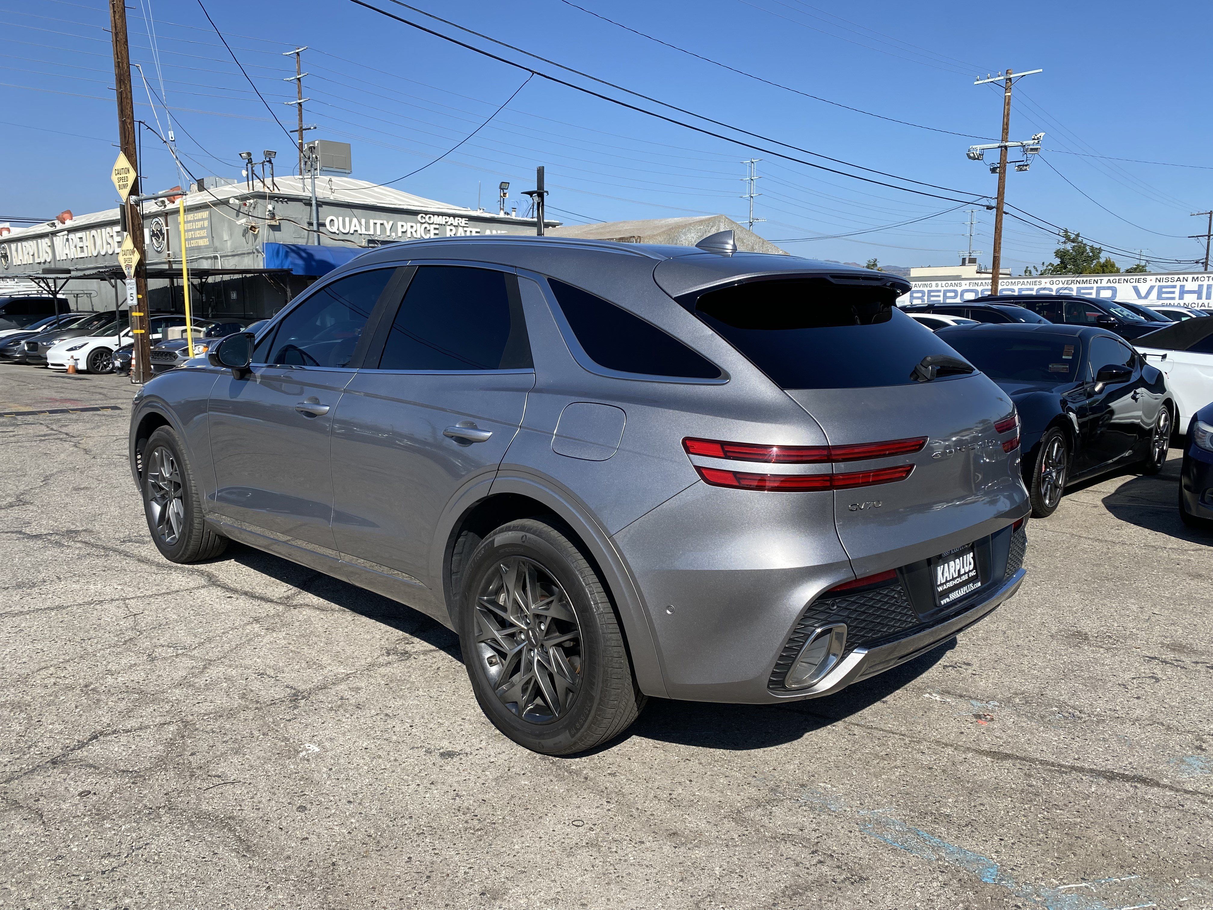 Used 2022 Genesis GV70 2.5T w/ Advanced Package AWD/4WD image 10