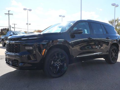 Used 2024 Chevrolet Traverse RS w/ LPO, Floor Liner Package image 8