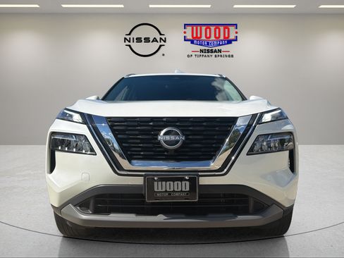 Certified 2023 Nissan Rogue SV w/ SV Premium B Package AWD/4WD image 6