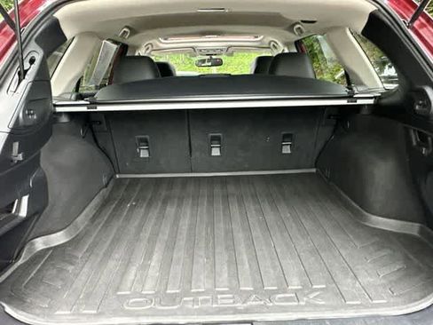 Used 2016 Subaru Outback 3.6R Limited AWD/4WD image 24