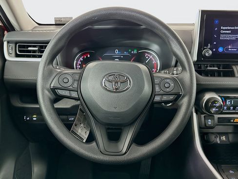 Used 2025 Toyota RAV4 XLE w/ Convenience Package FWD image 18