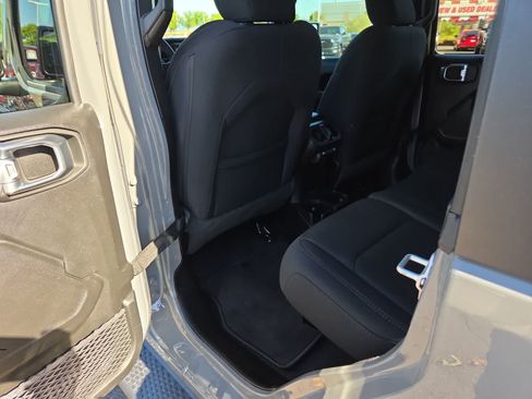 Used 2022 Jeep Wrangler Unlimited Sport AWD/4WD image 20