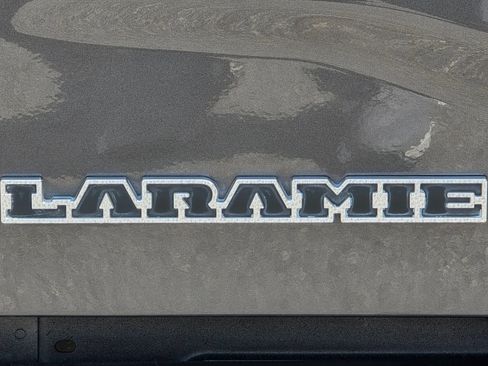 Used 2024 RAM 2500 Laramie AWD/4WD image 43