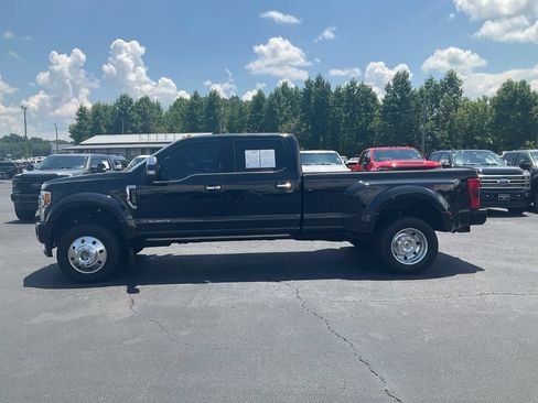 Used 2018 Ford F450 Platinum w/ Platinum Ultimate Package AWD/4WD image 8
