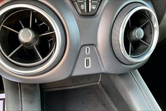 Used 2025 Chevrolet Blazer LT FWD image 33