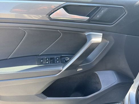 Certified 2023 Volkswagen Tiguan SE R-Line FWD image 18