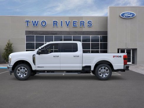 New 2026 Ford F250 Lariat w/ Chrome Package image 3