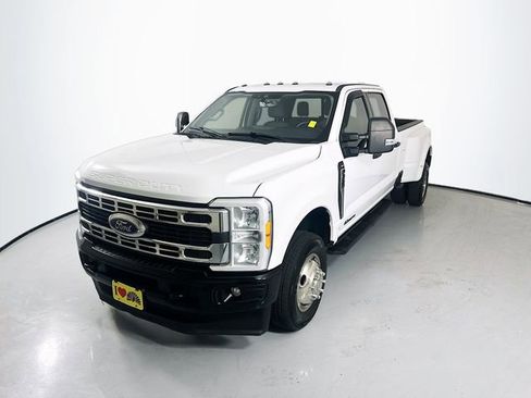 Used 2023 Ford F350 XLT w/ FX4 Off-Road Package AWD/4WD image 5