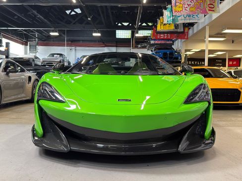 Used 2020 McLaren 600LT Spider RWD image 2