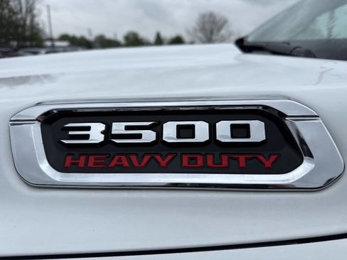 Used 2019 RAM 3500 Tradesman w/ Chrome Appearance Group RWD image 26