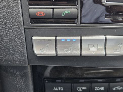 Used 2014 Mercedes-Benz E 350 Sedan image 17
