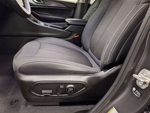 Used 2023 Jeep Grand Cherokee L Laredo image 31