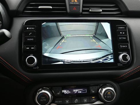 New 2025 Nissan Versa SR w/ Trunk Package FWD image 19