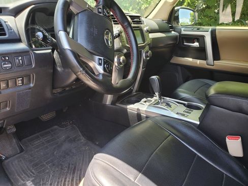 Used 2015 Toyota 4Runner SR5 RWD image 18