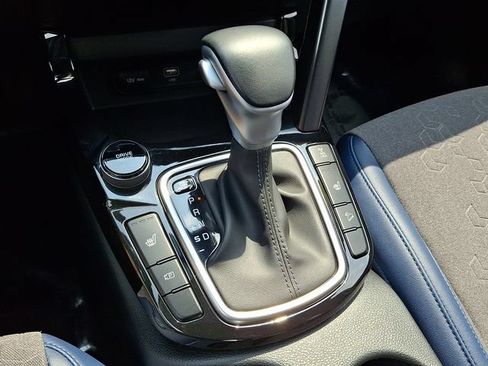 Used 2024 Kia Seltos S AWD/4WD image 15