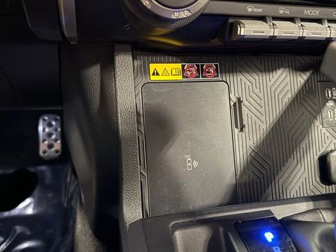 Used 2024 Toyota Tacoma TRD Sport image 34