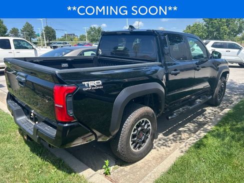 Certified 2024 Toyota Tacoma TRD Off-Road AWD/4WD image 4