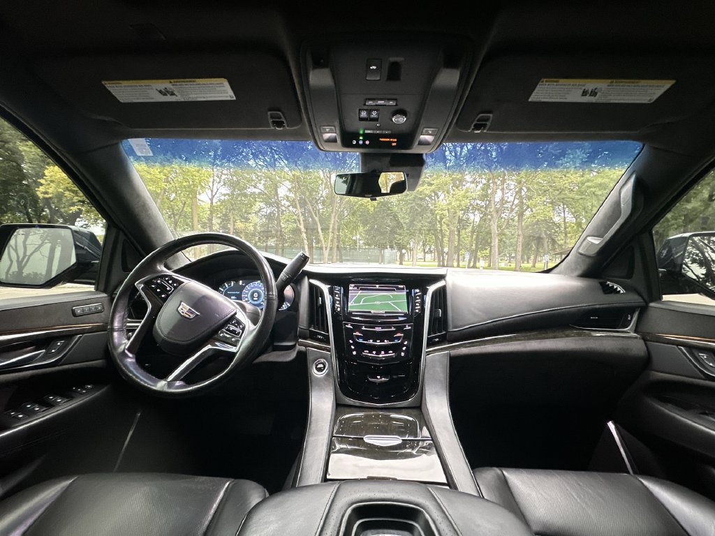 Certified 2019 Cadillac Escalade Platinum AWD/4WD image 21