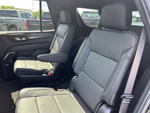 Used 2024 GMC Yukon Denali w/ Denali Reserve Package AWD/4WD image 42