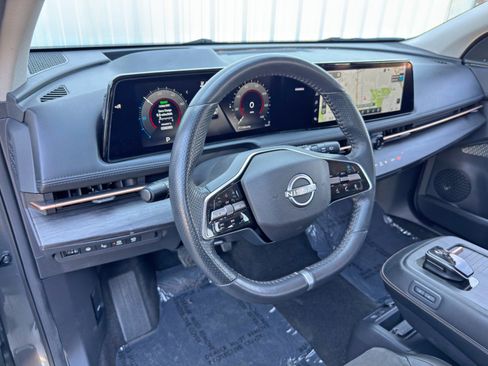 Used 2023 Nissan Ariya FWD image 12