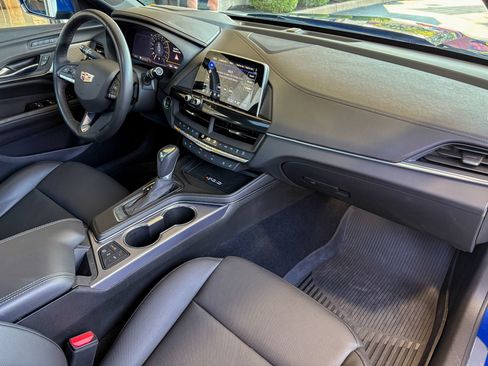 Used 2024 Cadillac CT4 Premium Luxury RWD image 29