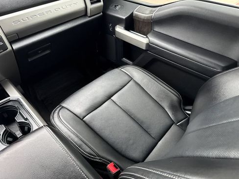 Used 2021 Ford F250 Lariat AWD/4WD image 16