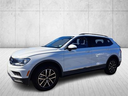 Used 2021 Volkswagen Tiguan SE w/ Panoramic Sunroof Package