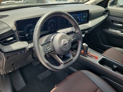 Certified 2026 Nissan Kicks SR FWD image 19