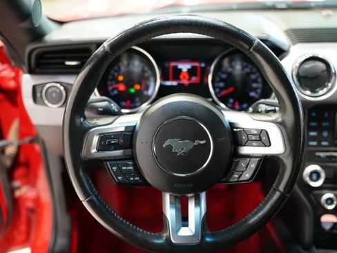 Used 2015 Ford Mustang GT RWD image 16
