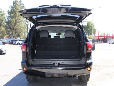 Used 2019 Toyota Sequoia TRD Sport AWD/4WD image 44