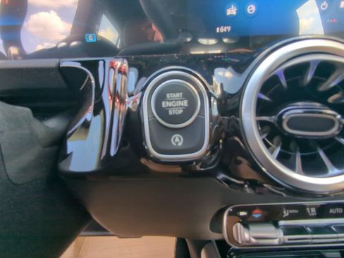 Certified 2025 Mercedes-Benz GLA 35 AMG 4MATIC image 15