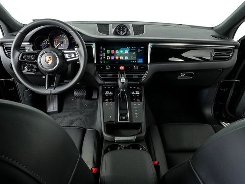 Used 2026 Porsche Macan AWD/4WD image 20