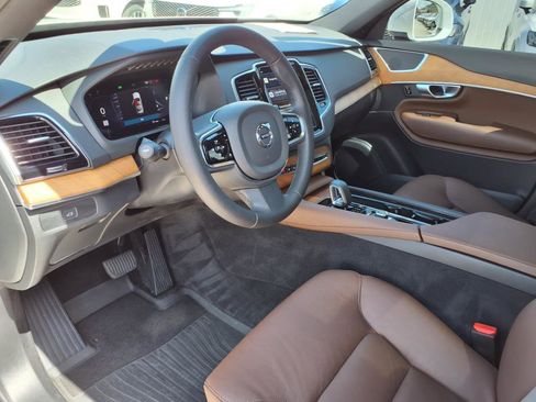 Certified 2024 Volvo XC90 B5 Plus image 22
