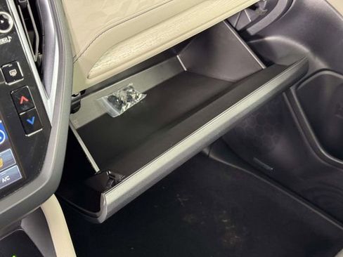 Certified 2025 Subaru Forester Limited image 30