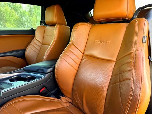 Used 2015 Dodge Challenger SRT Hellcat image 18