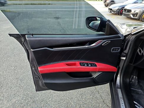 Used 2022 Maserati Ghibli Modena image 30