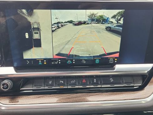 Certified 2025 Chevrolet Silverado 2500 LT w/ Texas Edition AWD/4WD image 17