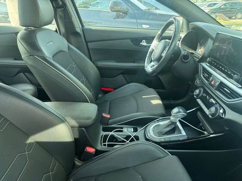 Certified 2024 Kia Forte GT-Line image 4