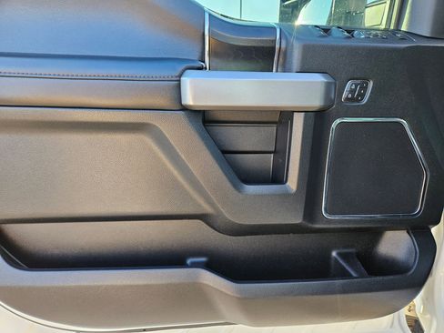 Used 2019 Ford F250 Platinum w/ Platinum Ultimate Package AWD/4WD image 14