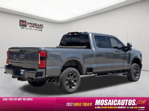Used 2023 Ford F250 Lariat w/ Sport Appearance Package AWD/4WD image 7
