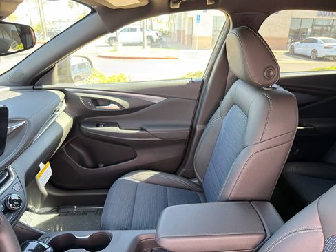 New 2026 Buick Envista Preferred FWD image 15