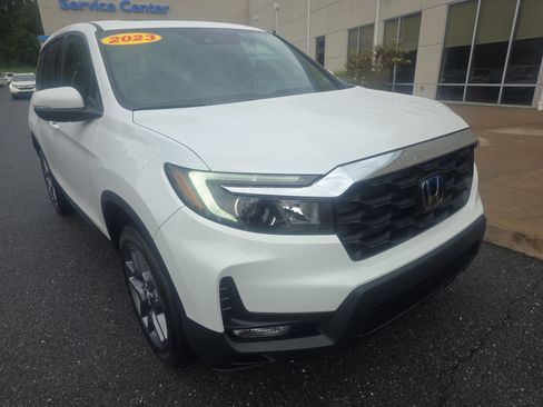 Used 2023 Honda Passport EX-L image 3