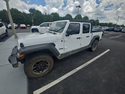 Used 2022 Jeep Gladiator Sport AWD/4WD image 2