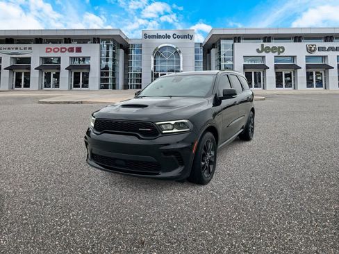 Certified 2024 Dodge Durango R/T RWD image 4