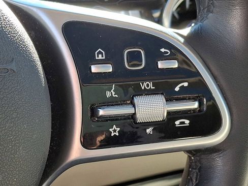 Certified 2023 Mercedes-Benz GLB 250 4MATIC image 19