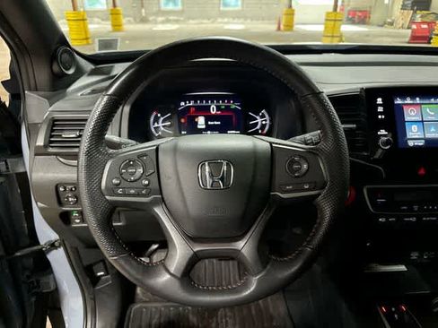 Used 2023 Honda Passport TrailSport image 18