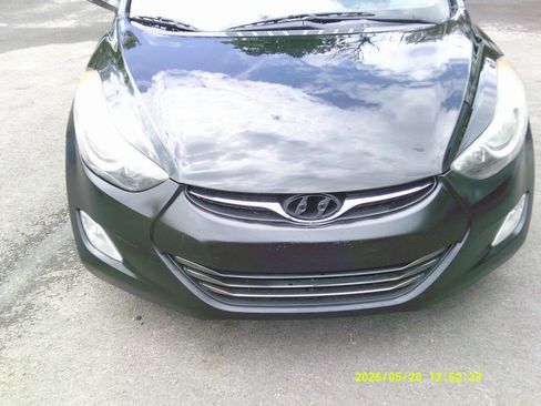 Used 2013 Hyundai Elantra Limited FWD image 2