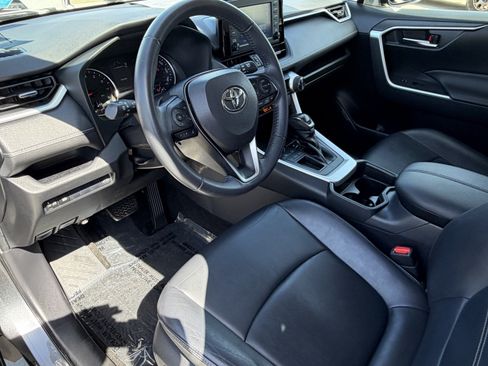 Certified 2019 Toyota RAV4 XLE Premium w/ Carpet Mat Package FWD image 26